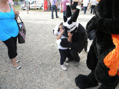 fursuit mantes la jolie 058.jpg